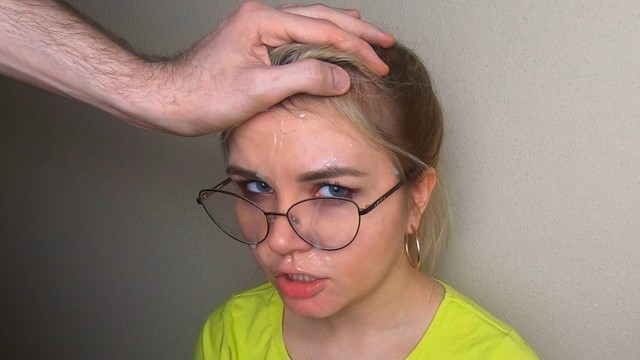 Trans Babes Give Blowjob Cumshots