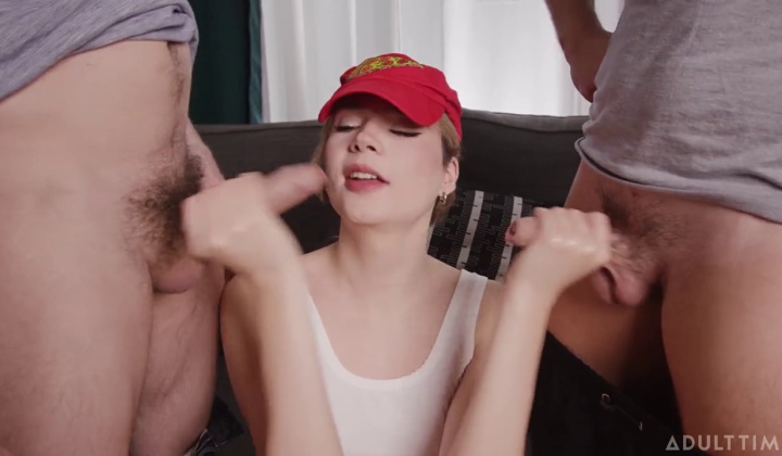 Femboy Pizza Delivery Girl Gets Tipped with Sex