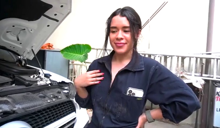 Latina Trans Babe Fucks Female Mechanic