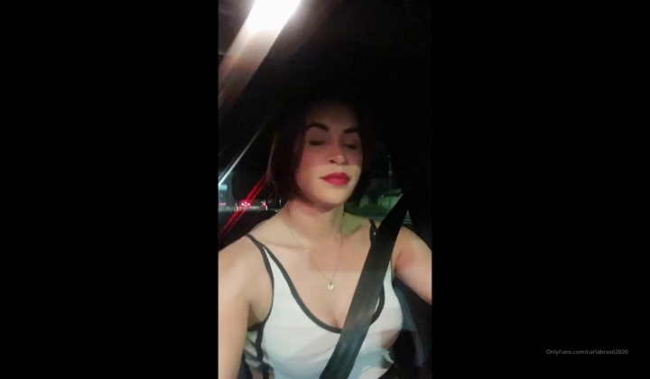 Trans Girl Gives Oral Sex