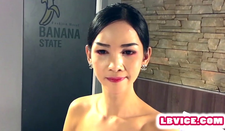 Ladyboy Blows Guy Then Fucks His Ass