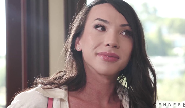 Trans Realtors Kasey Kei, River Lynn in Hardcore