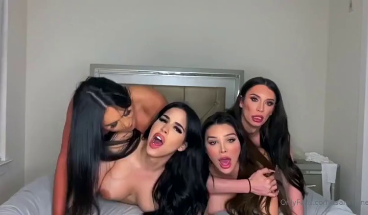 TS Jamie Enjoys Threesome With Friends